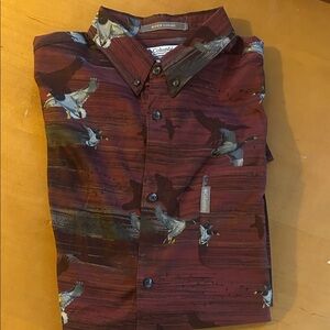 Columbia Men's Burgundy Shirt with Bird Print long sleeve